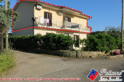 Foto Appartamento in via sant'antonio, Fondi di 121 m² con 4 locali
