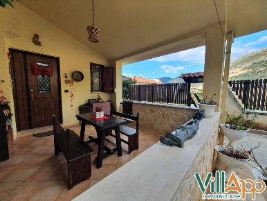 Foto Villa unifamiliare in Via provinciale per lenola, Fondi di 140 m²