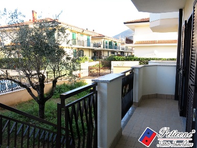 Foto Appartamento in Via Spinete, Fondi Centro di 80 m² con 6 locali