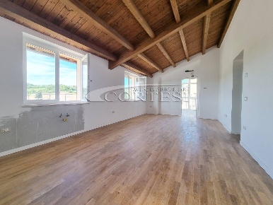 Foto Appartamento a Città di Castello di 100 m² con 5 locali in vendita