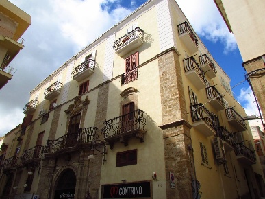 Foto Appartamento in Via San Leonardo 1, Sciacca Centro di 168 m²