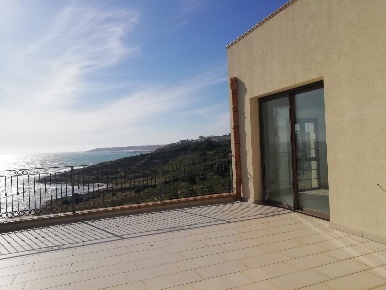 Foto Villa unifamiliare a Sciacca di 400 m² con 6 locali in vendita