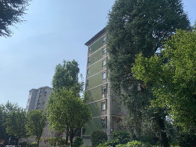 Foto Appartamento in Via Tommaso Grossi 6, Saronno di 140 m² con 4 locali