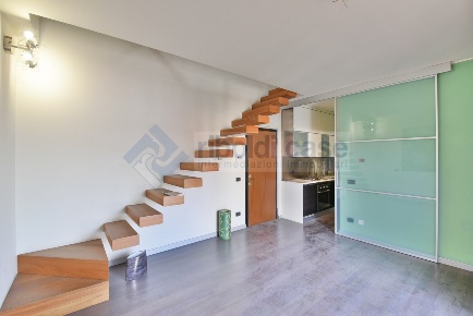 Foto Appartamento in VIA ROVERETO, Cesano Maderno di 80 m² con 3 locali
