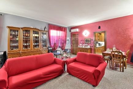 Foto Appartamento in VIA ENRICO TAZZOLI, Cesano Maderno di 195 m²