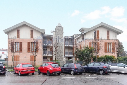 Foto Appartamento in VIA SAN CARLO, Cesano Maderno di 90 m² con 3 locali
