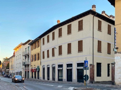 Foto Appartamento in Largo Adua, Cantù Centro di 46 m² con 2 locali