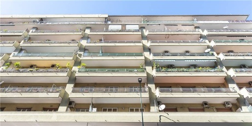 Foto Appartamento in Via Cilea, Napoli Vomero di 165 m² con 7 locali