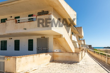 Foto Appartamento in Contrada Punta Braccetto, Ragusa di 83 m² con 5 locali