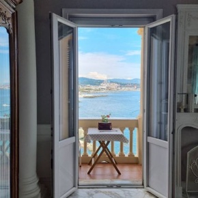 Foto Appartamento in via Benedetto Zaccaria 4, Genova Pegli di 155 m²
