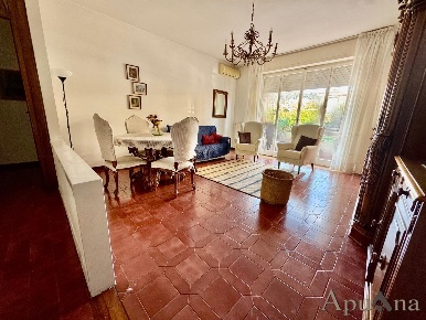 Foto Appartamento a Massa Centro di 100 m² con 4 locali in vendita