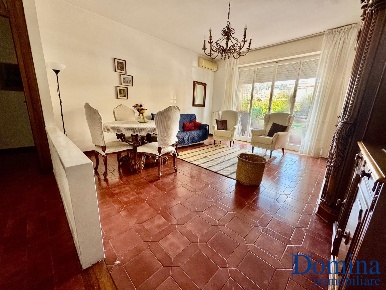 Foto Appartamento a Massa Centro di 100 m² con 4 locali in vendita