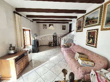 Foto Appartamento in Viale Giuseppe Parini, Città di Castello di 200 m²